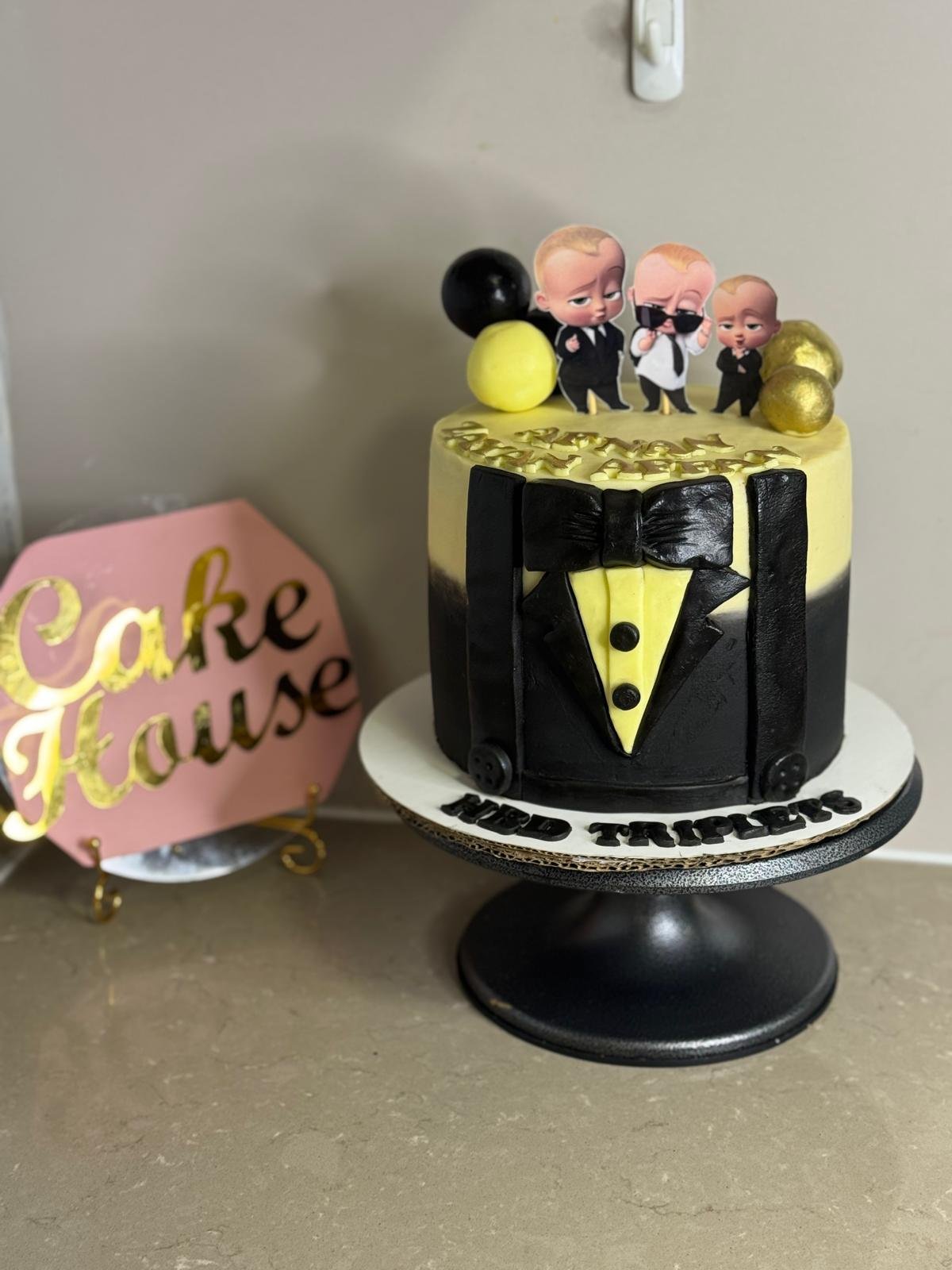 Large Chocolate Cake